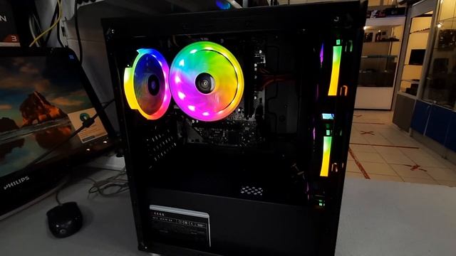 Стекло, подсветка, игровой ПК на встройке, Radeon RX Vega 3 / Athlon 200GE / 16Gb / ssd 120 + 1Tb смотреть онлайн