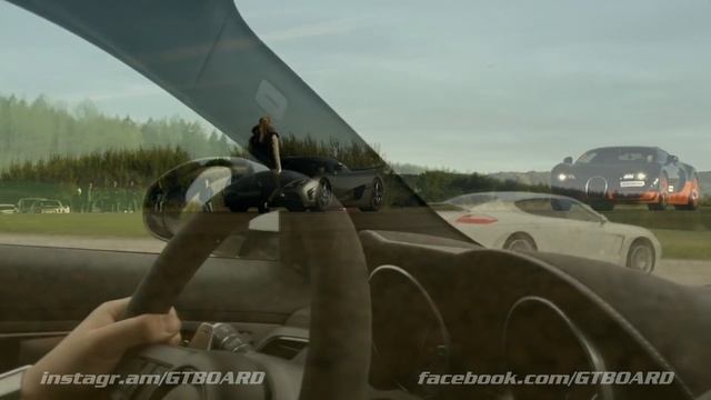Porsche Panamera Turbo S 550 HP vs Jaguar F-Type R (both stock) смотреть онлайн
