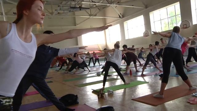 Международный День Йоги в Молдове 2016 смотреть онлайн