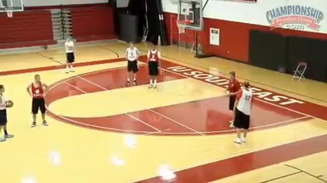 4-Out 1-In Attack and React Motion Offense смотреть онлайн