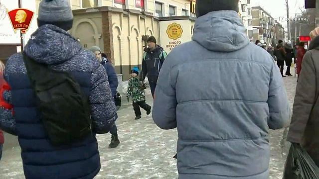 Комсомол на улицах Новокузнецка (раздача листовок). смотреть онлайн