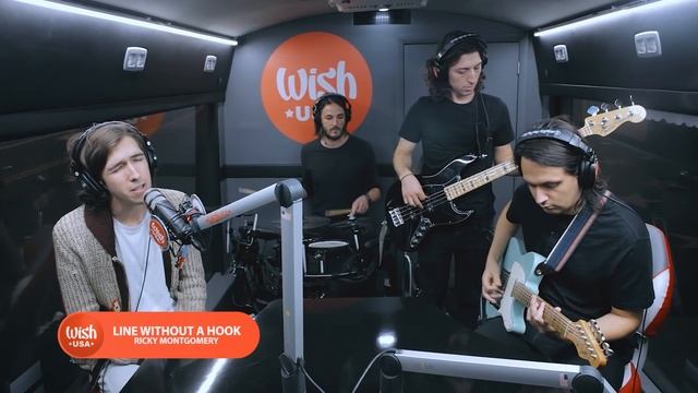 Ricky Montgomery performs "Line Without a Hook" LIVE on the Wish USA Bus смотреть онлайн
