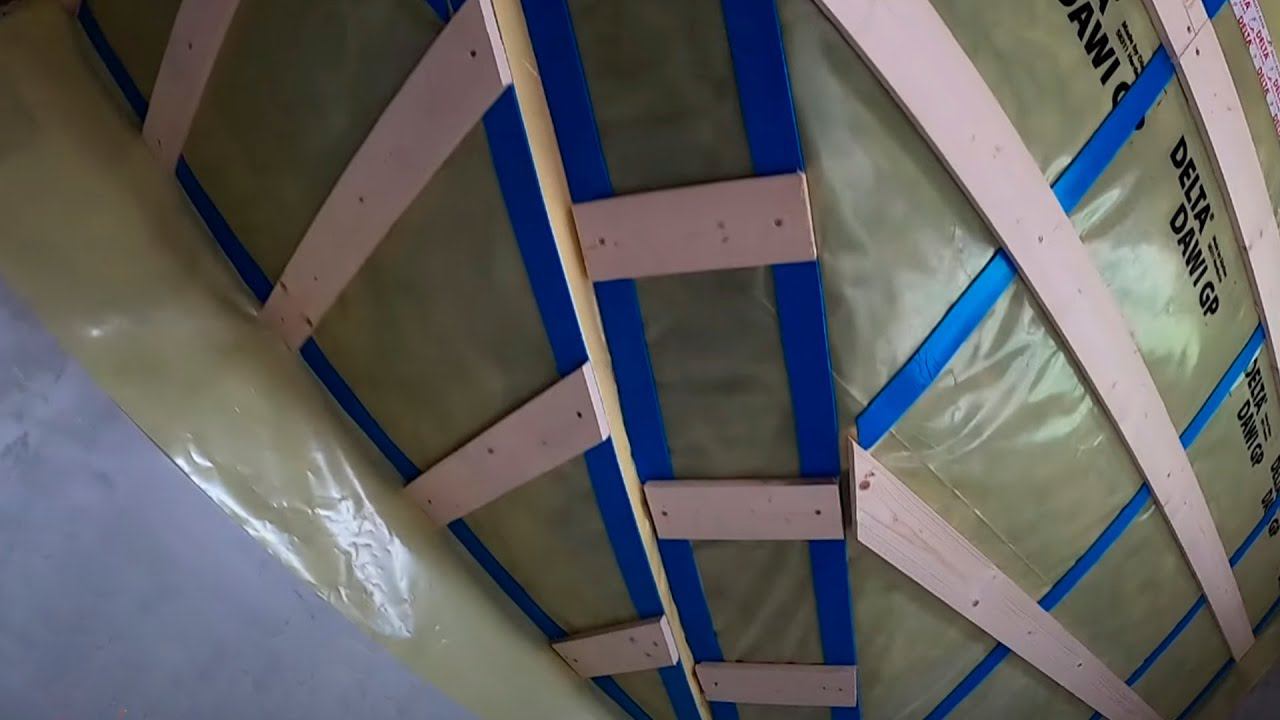 ДОПОЛНИТЕЛЬНОЕ ПЕРЕКРЕСТНОЕ УТЕПЛЕНИЕ КРОВЛИ. КРЕПЛЕНИЕ ПАРОИЗОЛЯЦИИ К СТЕНЕ смотреть онлайн