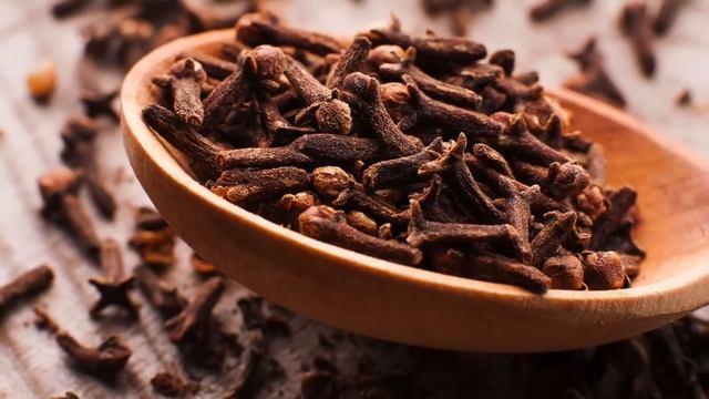 ЖУЮ теперь Гвоздику каждый день, забыла про болезни! Что творит гвоздика, польза и противопоказания смотреть онлайн