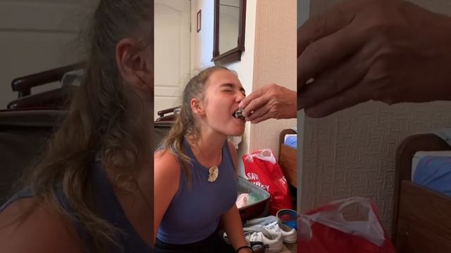 LERA TRAVEL Шоу "ПОЕДАНИЕ УСТРИЦ" / #Токаревский маяк 7/9 #Владивосток #какестьустрицы смотреть онлайн