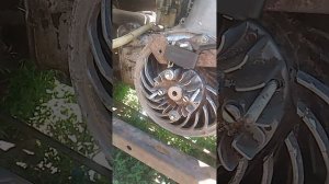 как установить от бензопилы зажигания на мотороллер Муравей без такарных и сварочных работ ;)