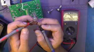 Ремонт  зарядного устройства Кулон 715d. Нет регулировки напряжения и тока.