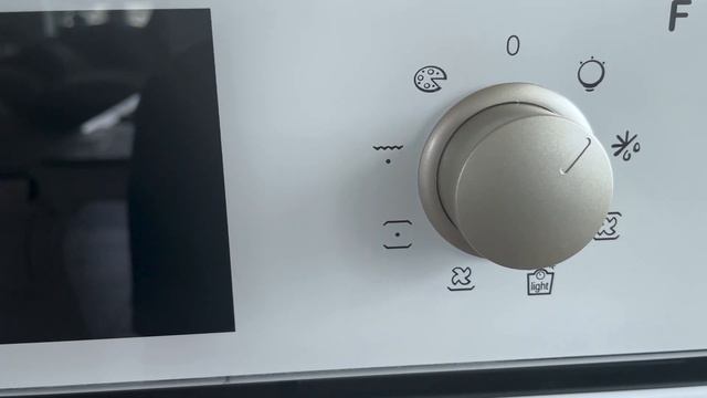 Обзор духового шкафа Candy FCP615WXL/E1 смотреть онлайн