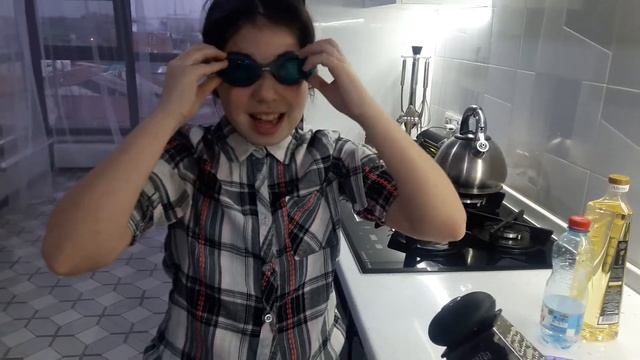 Лайфхак если вам лук жжёт глаза смотреть онлайн