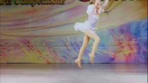 Maddie Ziegler - Cry (Full Dance)