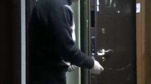 Замена замка входной двери.