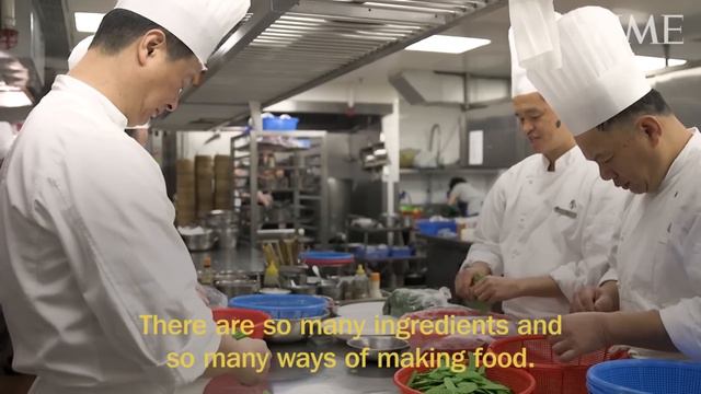 Inside Lung King Heen: The First Chinese Restaurant To Receive Three Michelin Stars | TIME смотреть онлайн