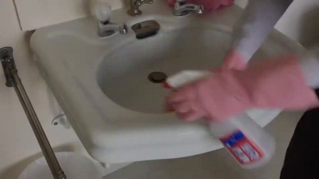 5 Star hotel Housekeeping department - Tutorial video of preparing trolley and cleaing rooms смотреть онлайн