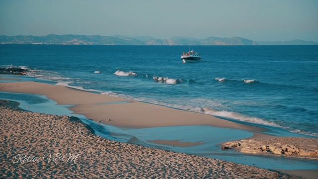 Музыка и Шум моря для снятия стресса?Relaxing music and sounds of wales for stress relief? смотреть онлайн