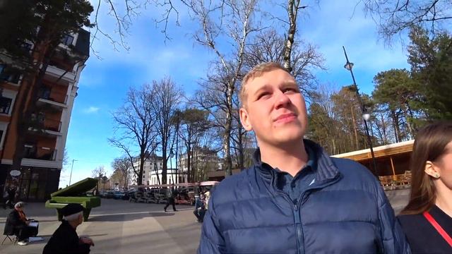 Светлогорск. Прогулка по Светлогорску. Янтарь-холл. Где проводят голосящий КиВиН. Солнечные часы. смотреть онлайн