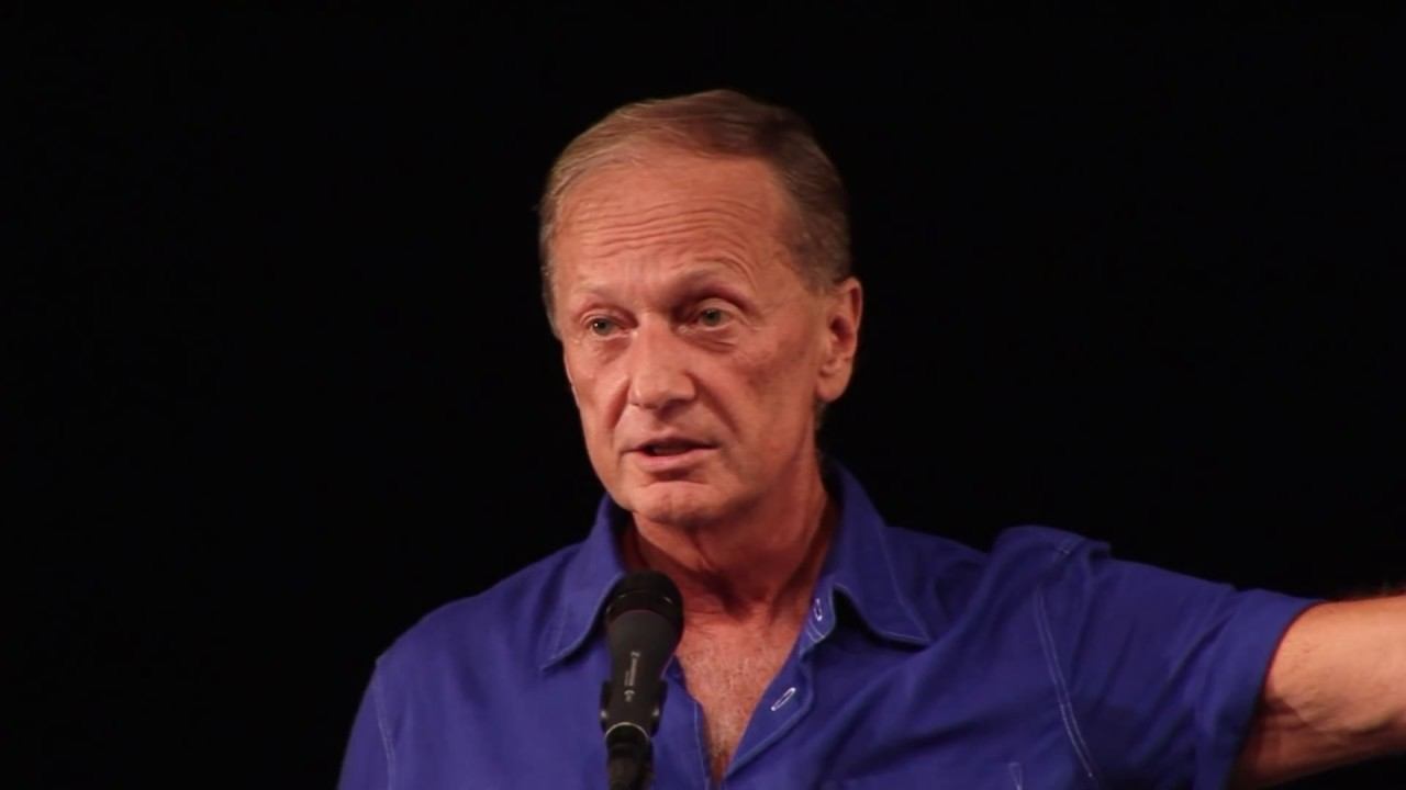 Михаил Задорнов. К приезду Медведева дома покрасили вместе с окнами! смотреть онлайн