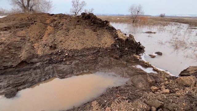 Первый пик паводка смотреть онлайн