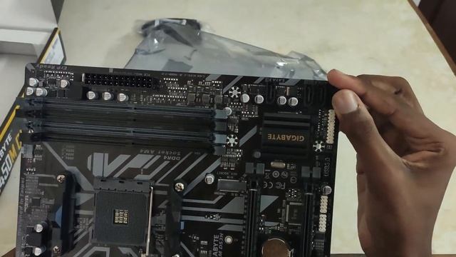 Gigabyte B450M DS3H (rev. 1.0) || Unboxing ||Tamil смотреть онлайн