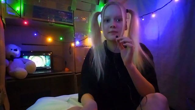 СТРОЮ ЗАМАК ИЗ КОРОБОК И ЖИВУ В НЁМ 24 ЧАСА смотреть онлайн