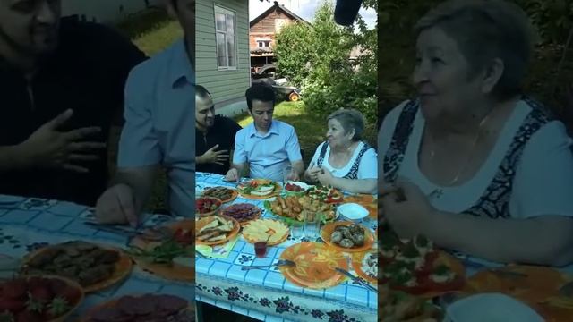 Дорогие друзья, Бабак никогда не остается равнодушным к просьбам людей из глубинок смотреть онлайн