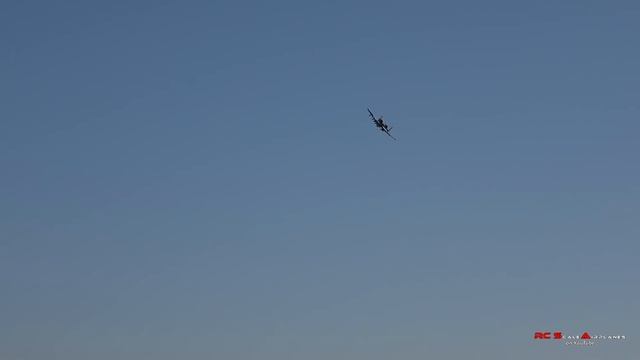 GIANT RC A-10 WARTHOG WITH BRRRRT & FLARE смотреть онлайн