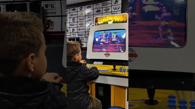 Street Fighter EX2 Plus. Final Zangief 1 ficha. Giovani Furacão 7 anos. смотреть онлайн