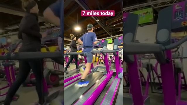 Ran 7 miles on treadmill today #shots_video #shots #running #runner #loverunning #keeprunning смотреть онлайн
