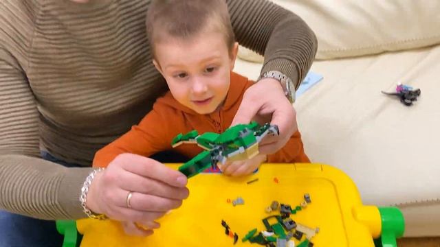 ЛЕГО ДИНОЗАВРЫ 3 в 1 | Грозный Динозавр | РАСПАКОВКА и ОБЗОР на набор Lego Creator смотреть онлайн