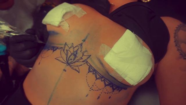 Tattoo Vlog I Trappin Tattoo I Lotus Flower Chakra Tattoo смотреть онлайн