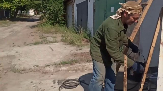 начал ремонт гаража с крыши( часть1) смотреть онлайн