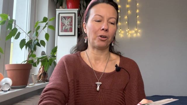 Outstanding decks of 2022 #tarotmap #standoutdecks2022 VR to Peekaboorose смотреть онлайн