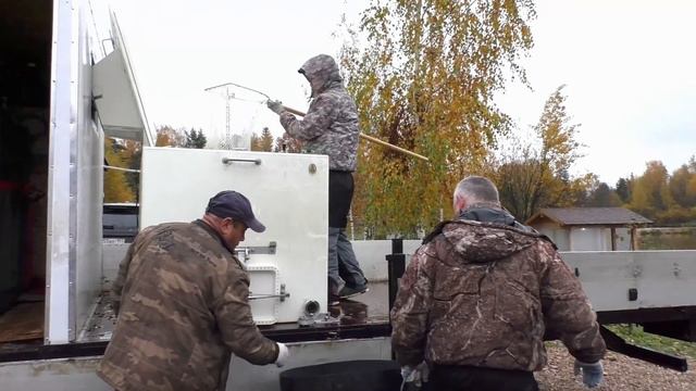 Рыбацкая Деревня в Юрлово. Зарыбление форелью. смотреть онлайн