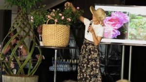 Kronprinsesse Mary døber rose