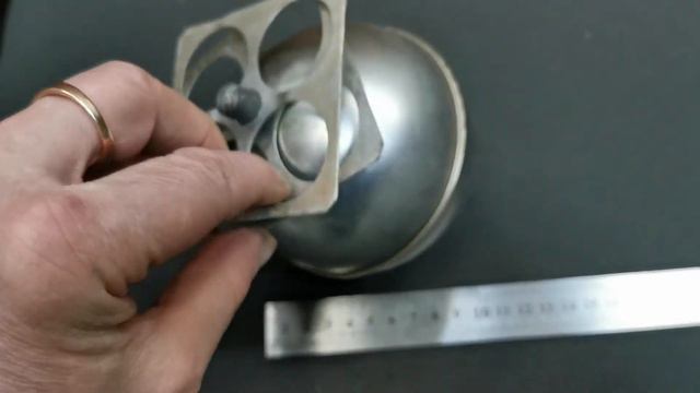 Сам не знаю, что это. Анальная пробка? смотреть онлайн