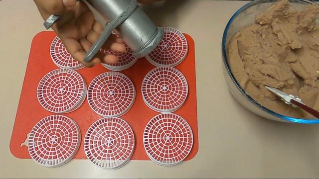 How To Make String Hoppers In 8 Minutes