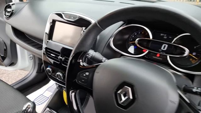 BL14PPU RENAULT CLIO 1.2 16v Dynamique MediaNav 5dr смотреть онлайн