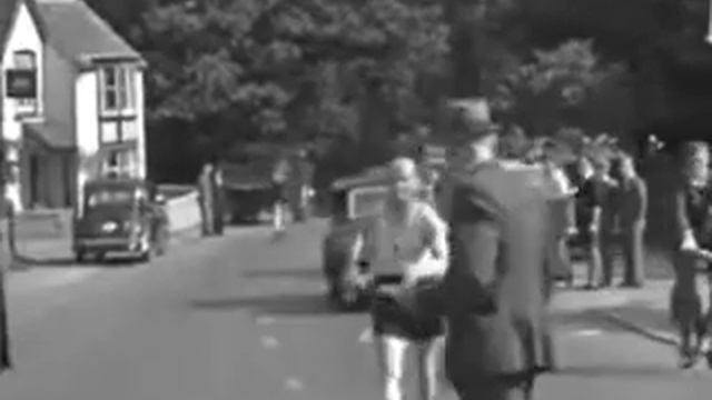 Eastleigh Victory 50km Walk, 1945 смотреть онлайн