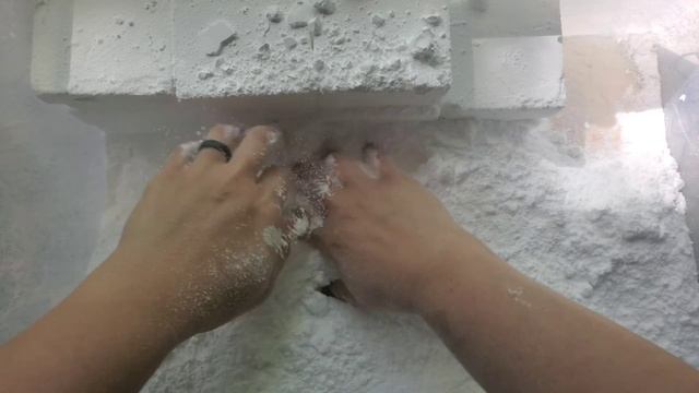 Just A Bunch Of Ader Gym Chalk Crushing смотреть онлайн