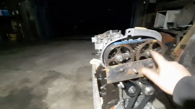 ремонт двигателя K4J рено 1,4L. W16. установка грм, клапанной крышки, сальников, заглушек. смотреть онлайн