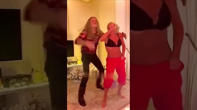 Волочкова и Джигурда снимает штаны с Волочковой