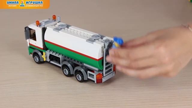 Конструктор LEGO City (Лего Сити) «Бензовоз» смотреть онлайн