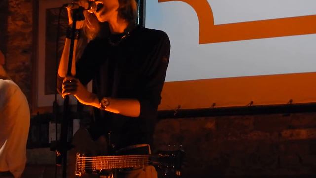 как высоко я - Алекша Нович (live) смотреть онлайн
