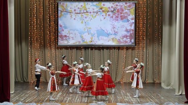 "Это Весна" - танцевальный коллектив "Тандем" смотреть онлайн