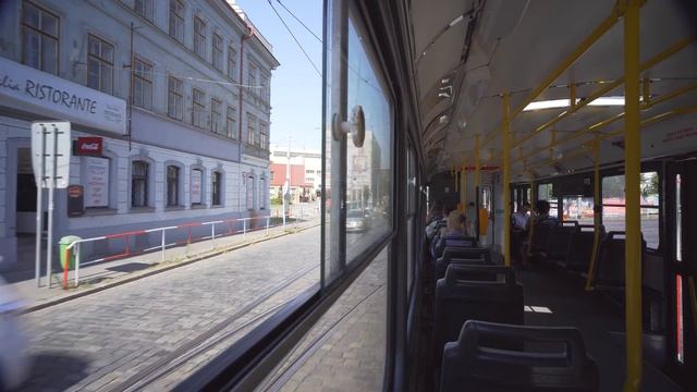 Czech Republic, Prague, tram 17 ride from Výstaviště Holešovice to Nádraží Holešovice смотреть онлайн