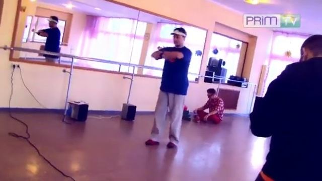 Мастер-класс: Учимся танцевать в стиле "Робот" смотреть онлайн
