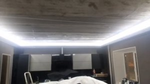 монтаж парящего натяжного потолка и установка светодиодной ленты