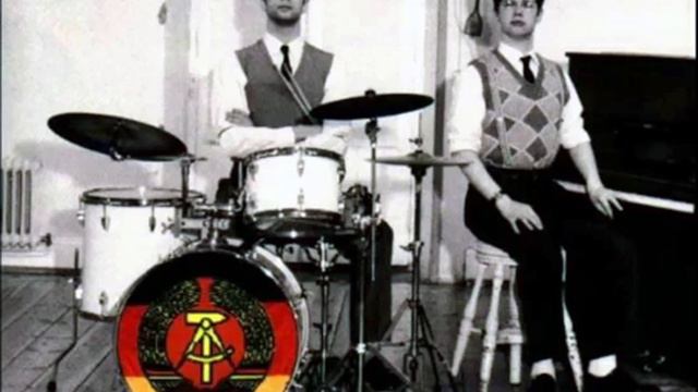 IFA Wartburg - Frau Gorbatschowa Tanzt Bossanova - Горбачева танцует Боссанову