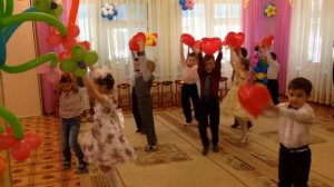 Танец с сердечками старшая группа
