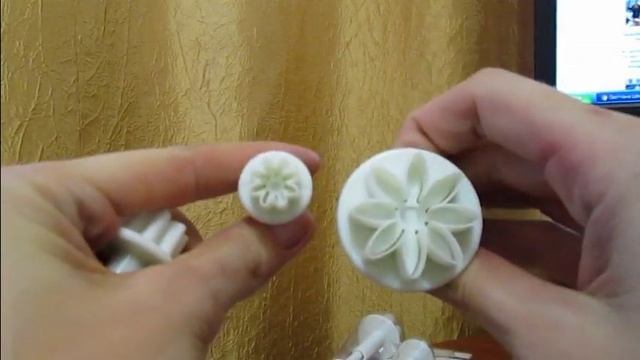 Шприц и формы для работы с мастикой - обзор смотреть онлайн