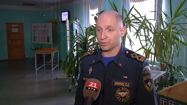 Профориентационные уроки проводят сотрудники регионального МЧС в школах ЕАО смотреть онлайн